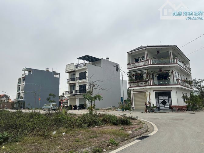 Bán tất cả các lô ở Áp Tràn, Thuỷ Nguyên 60-120m và 135-180m giá từ 2.8 tỷ - 4
