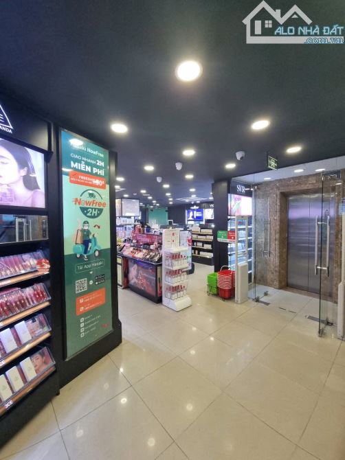 Cho thuê nhà mặt phố cầu giấy, Dt 260m, mt 15m, 4 tầng, thông sàn, thang máy, PCCC - 4