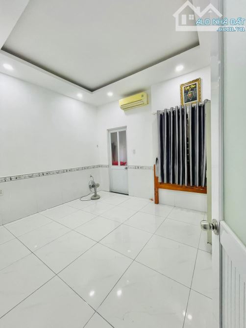 NHÀ MỚI ĐẸP Ở NGAY HẺM Ô TÔ 48M2 3 TẦNG 5.1 TỶ TKTQ - 4