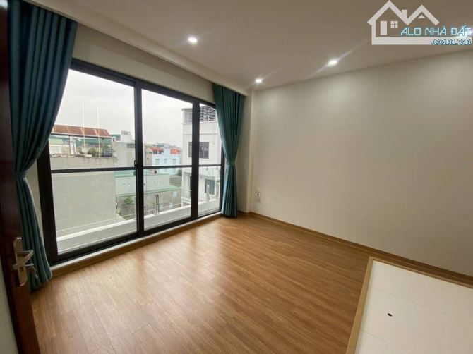 💥CẦN BÁN GẤP NHÀ BÁT KHỐI - LONG BIÊN VỊ TRÍ TRUNG TÂM QUẬN HÀNG XÓM AEON MALL, NHÀ RA Ô - 4