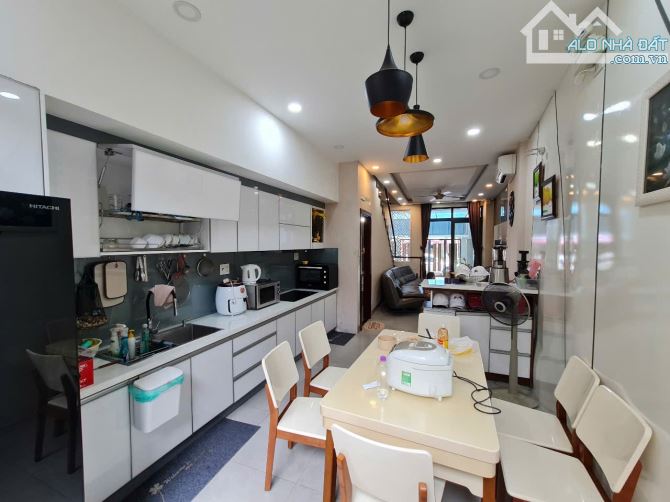 Nhà 3 tầng đẹp đường Vạn Kiếp, DT đất 88m ngang 4m5, nội thất và thiết kế hiện đại - 4