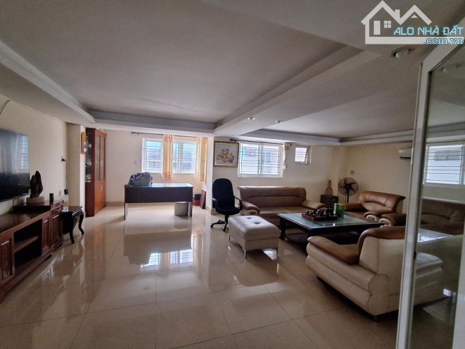 4 tầng 2 mặt tiền đường số 10 Nam Long Trần Trọng Cung Tân Thuận Đông Q7 192m2(8×24) 36.8t - 4