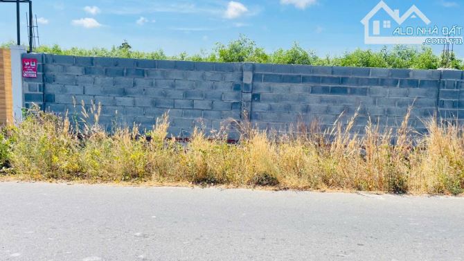 ⚡️⚡️Rẻ nhất Long Mỹ trục chính uỷ ban Phước Hải mới đi biển 2km. 👉Giá : 2TỶ - 4