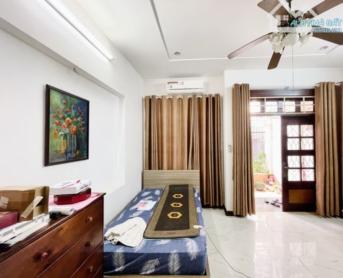 Nguyễn Thanh Tuyền ngay chợ Phạm Văn Hai Tân Bình 42M2 4 TẦNG 4PN  6 TỶ xíu - 5