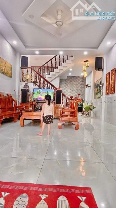 ✨ HXH Ngang 5M x Dài 16.5M, 1 Trệt 1 Lầu (3PN, WC), ĐANG CHO THUÊ 10 TRIỆU/ THÁNG - 5.4 Tỷ - 6