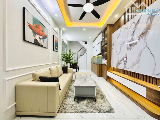 NHÀ ĐẸP TRƯỜNG_CHINH– NGÕ RỘNG – 6tỷ25 - 32M² - Ở NGAY! - 6