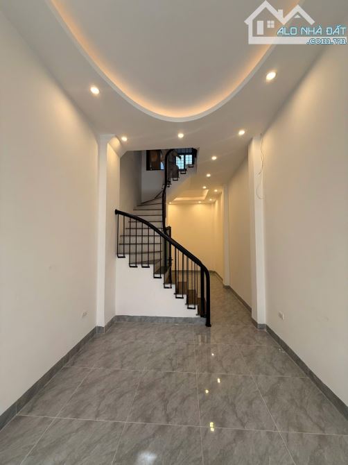 [HOT] BÁN NHÀ MẶT PHỐ MẬU LƯƠNG - 5 TẦNG THIẾT KẾ HIỆN ĐẠI - 8.7 TỶ - "Ô TÔ QUA NHÀ" - KD - 9