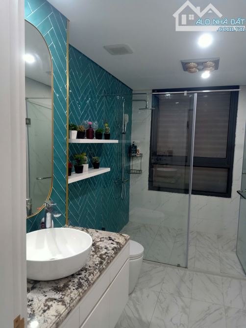 Bán biệt thự liền kề viglacera trục chính kinh doanh gần phố 6PN, 6WC, 110m2.