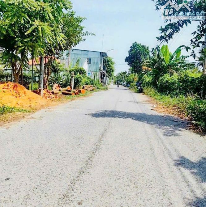 Bán đất mặt tiền đường Bình Nhâm 04 mặt sau View Rạch cực đẹp