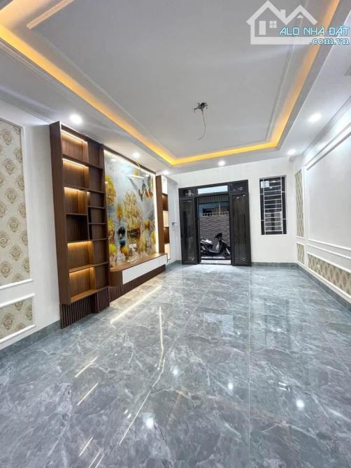 Nhà đẹp lung linh Hoàng Cầu, 7 tầng thang máy sịn sò, 44m2, mặt tiền 4,1m, nhỉnh 15 tỷ