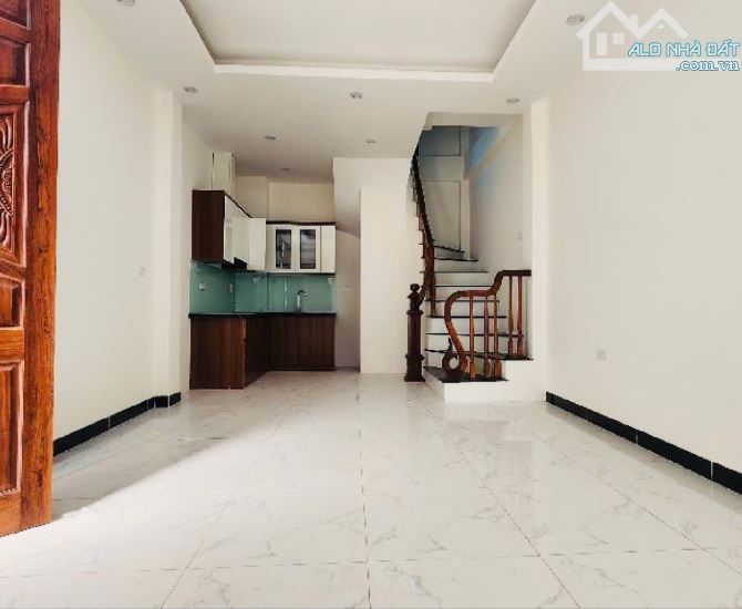 Liên Mạc-Bắc Từ Liêm 5 Tầng Mới Đẹp DT 35m .Ô Tô Vào Cửa Nhà .Giá 4,6 Tỷ