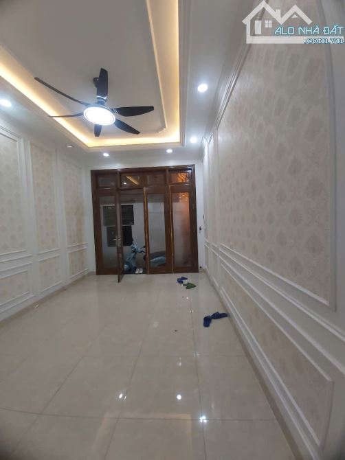 Cho thuê nhà riêng 4 tầng mới cứng Phố Vọng, Giải Phóng
