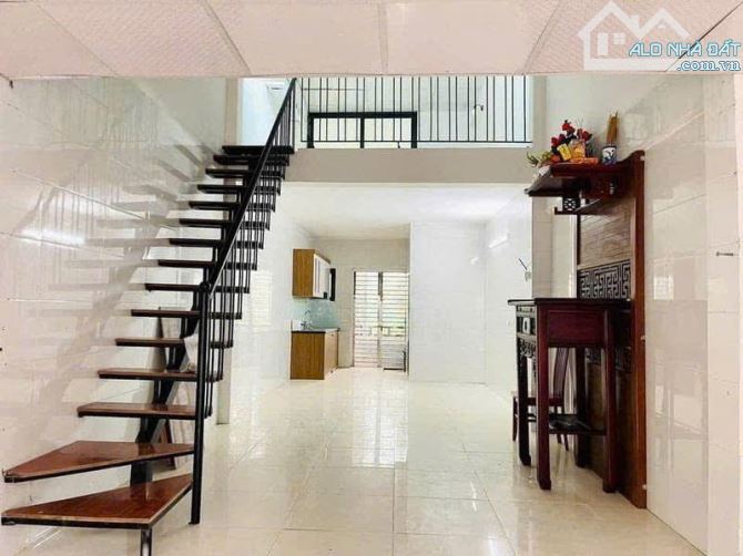 Cần chuyển nhượng gấp nhà phố Tố Hữu-Hà Đông, 43m2, 2 Tầng, 7.2 tỷ, oto đỗ cửa