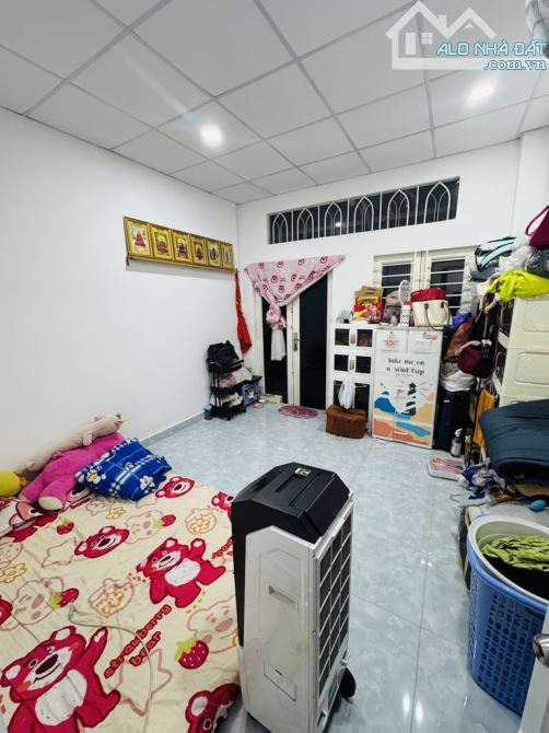 Mặt phố Tân Phú, Ngay Gò Dầu, 4x8m, 2 tầng, chỉ dưới 3.9 Tỷ
