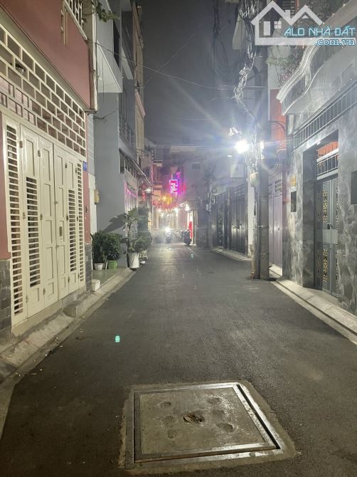 Bán nhà Nguyễn kiệm Phú nhuận - ô tô thông - 52m2 - 6,4 tỷ