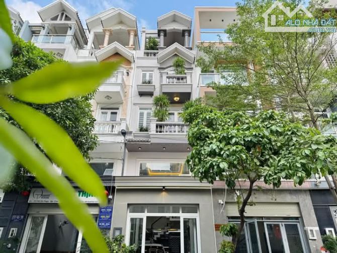 GIẢM SÂU 500 TRIỆU CHO CĂN NHÀ CÔ BẮC, QUẬN 1-GIÁ: 5.98TỶ/ 72,8M2(5,6x13m). SỔ SẴN SACH,ĐA