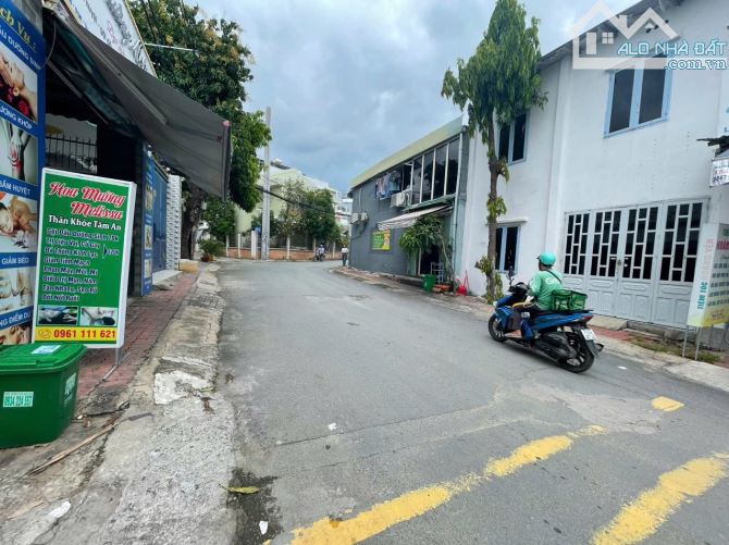 Bán đất HXH tránh nhau thông 2 đầu đường 160. 5 x 25 = 125m2. 7.5 tỷ