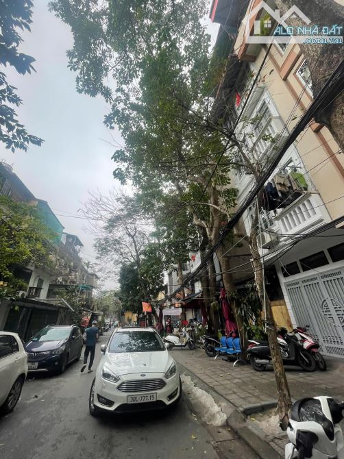 BÁN ĐẤT Ô TÔ TRÁNH VỈA HÈ PHỐ TẠ QUANG BỬU - NGÕ THÔNG KINH DOANH - 105M CHÀO GIÁ 21.5 TỶ.