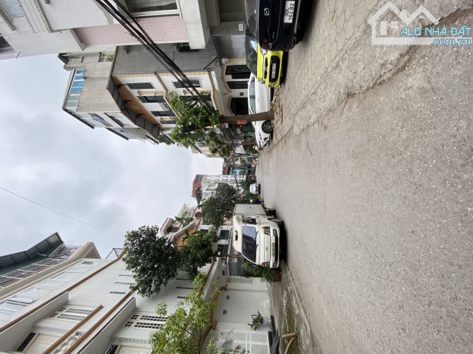 Nhà phố Vĩnh Phúc 115m 9T MT7.4m thang máy vỉa hè ô tô tránh 45 tỷ
