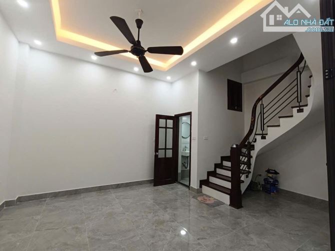 Nhà đẹp An Dương - ngõ to như phố, ô tô tránh - Kinh doanh tốt, gần 10 tỷ