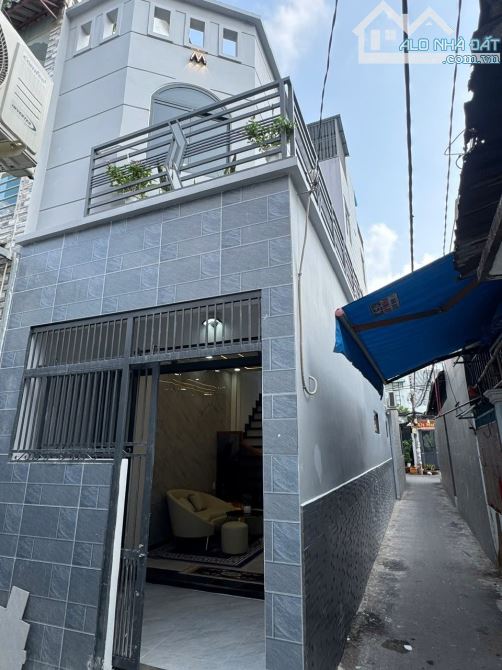 CẦN BÁN NHÀ GÒ VẤP - CĂN GÓC 2 MẶT TIỀN - 37m² - VỊ TRÍ ĐẸP – 3 PHÒNG NGỦ