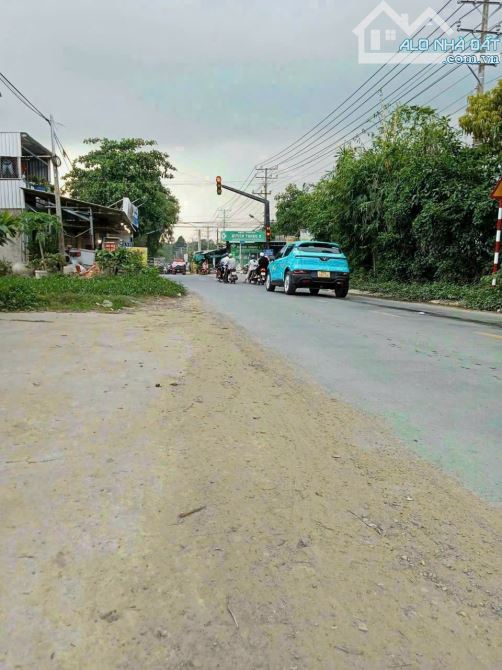 🌳 Cần chuyển nhượng lại nền đất 2 Mặt đường Lê Văn Tám như hình .  👍 Trước là Lê Văn Tám