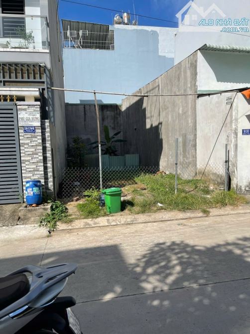 Bán lô đất hẻm 8m thông tứ phía, hẻm 175 đường số 2, Tăng Nhơn Phú B. 82m2/5.3 tỷ.