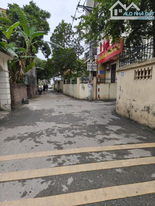 Bán đất Đặng Xá, Gia Lâm, DT 100m, MT 5m, đất 1 chủ từ đầu, giá nhỉnh 5 tỷ có thương lượng