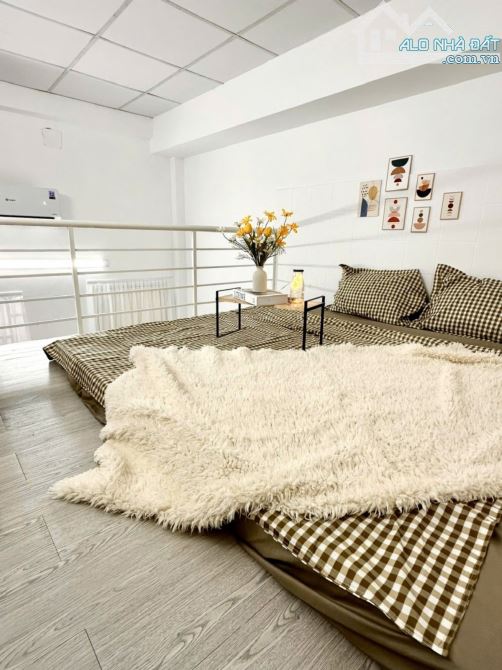 BÁN CHDV QUẬN 7 - DOANH THU 45 TRIỆU - HẺM XE HƠI - SỔ VUÔNG - FULL NỘI THẤT - DT 91m2