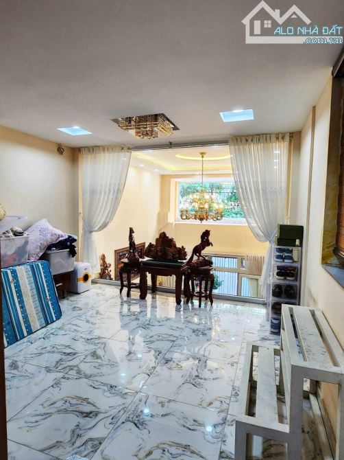 Nhà đẹp, vị trí đẹp, trung tâm Quận 5, Nguyễn Trãi, mua ngay kẻo lỡ