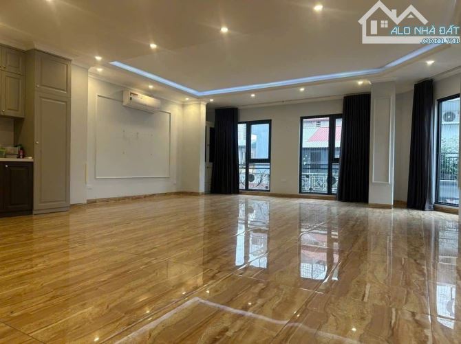 PHỐ HUỲNH THÚC KHÁNG - NGUYÊN HỒNG - TÒA BUILDING 2 MẶT TIỀN 10M & 7M - 80M2 - 8 TẦNG - 11