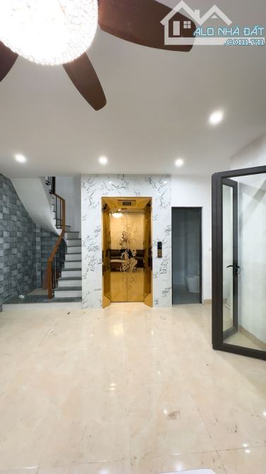 Nhà đẹp Vũ Trọng Phụng_ Dt 35m*6 Tầng thang máy_ Mặt tiền thoáng rộng_ Sổ hoa hậu
