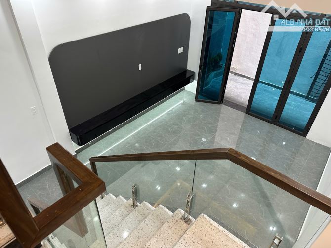 Mình bán nhà phố Thiên Lôi - Hải Phòng  - Diện tích gần 50m2 - Nhà 4 tầng có sân cổng - 1