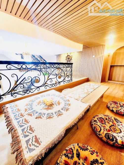 Nhà hiếm phố Đặng Tiến Đông 51m2 11,7 tỉ sổ đỏ nở hậu - 1