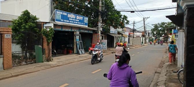 Bán Nhanh Đất Mặt Tiền KD Trung Tâm Hóc Môn 560m2 Ful TC Giá 20 Tỷ - 1