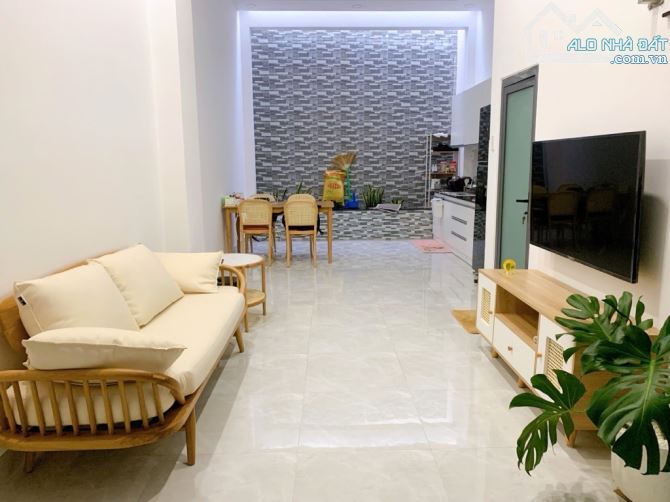 HƠN 4TY CÓ NHÀ 2 TẦNG HẺM XE HƠI THÔNG PHẠM ĐĂNG GIẢNG-BÌNH TÂN - 1