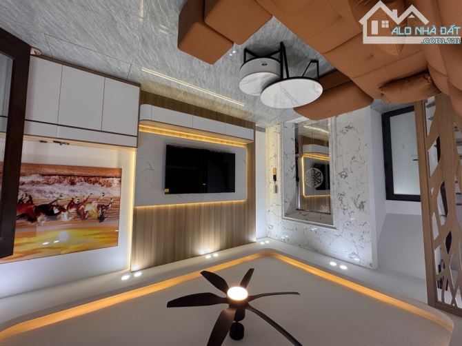 Nhà ở phố Trần Khát Chân- Hai Bà Trưng- 5T thang máy- dt: 35m- mt: 4.2m - 1