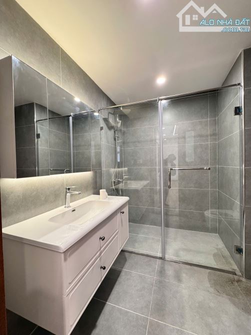 Cho Thuê Căn Hộ Chung Cư 29T - N05 Hoàng Đạo Thúy, 155m, 3pn 3wc Ful Đồ Nội Thất, Giá 22Tr - 1