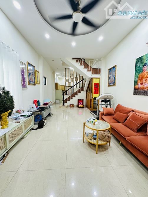 Khu VIP Huỳnh Văn Bánh - PN - Nhà 4 Tầng - DT 77m2(MT 4m) Chỉ 12 Tỷ 499 TL - 1