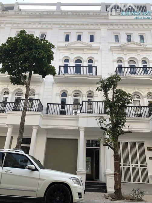 VIP! BÁN NHÀ LIỀN KỀ KĐT LOUIS CITY ĐẠI MỖ, THANG MÁY NHẬP KHẨU, DT:105M2, GIÁ BÁN 28,5 TỶ - 1