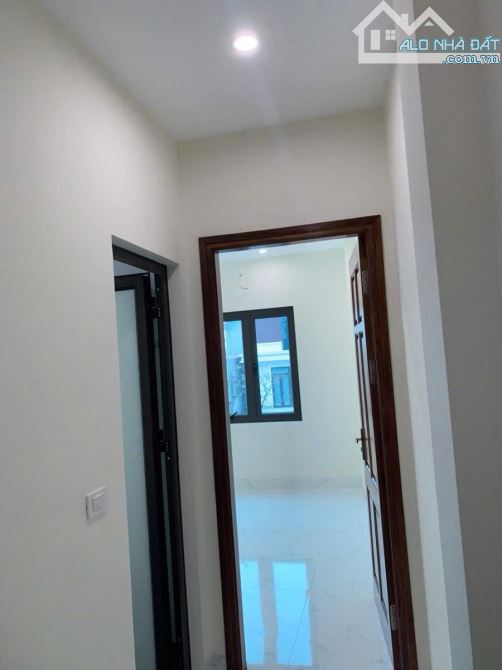 Nhà 4 tầng Đức Thượng 40m2, mặt tiền 4m, ô tô nhỏ, gần chợ, gần hồ Chỉ 4.x Tỷ - 1