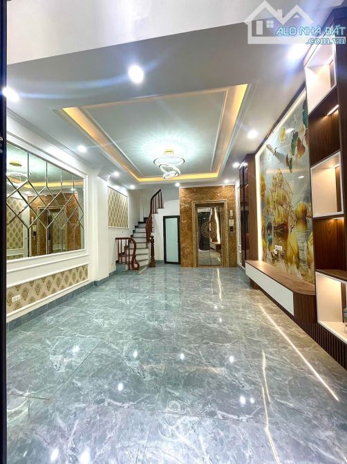 Nhà đẹp lung linh Hoàng Cầu, 7 tầng thang máy sịn sò, 44m2, mặt tiền 4,1m, nhỉnh 15 tỷ - 1