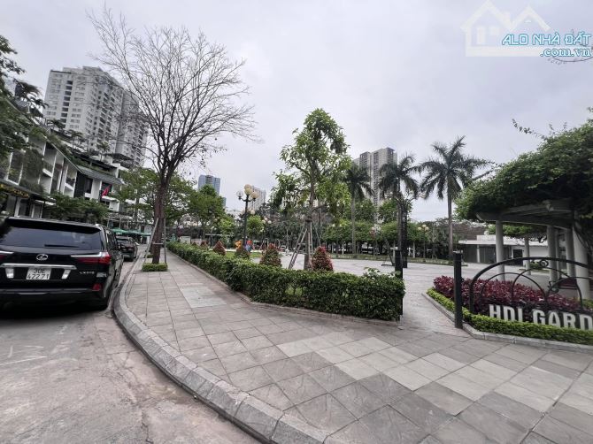 Bán nhà phân lô, vỉa hè, ô tô tránh Nguyễn Chánh, Cầu Giấy 180m 5 tầng MT 8m 56 tỷ - 1