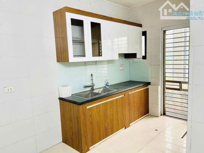 Cần chuyển nhượng gấp nhà phố Tố Hữu-Hà Đông, 43m2, 2 Tầng, 7.2 tỷ, oto đỗ cửa - 1