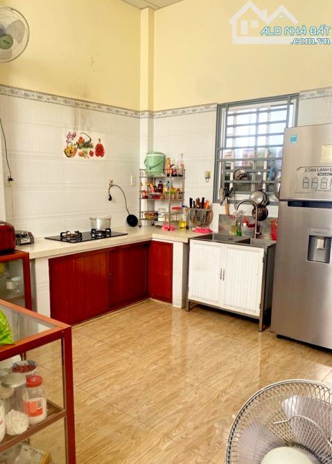 Bán nhà chợ Rạch Ông, 4x18, Mới ở ngay, 4 tầng chỉ 9 tỷ - 1