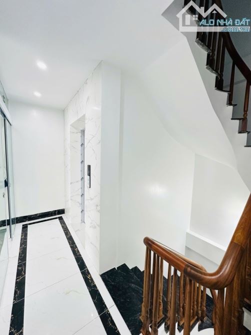 Cần bán gấp nhà Ngọc Hồi 42m x 6 tầng, thang máy, 2 thoáng trước sau, giá nhỉnh 8 tỷ - 1