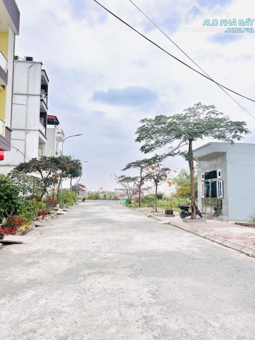 ‼️Bán các lô TĐC khu A - Thuỷ Nguyên✅sát Hoàng Huy New City 👉 giá 2,85 tỷ - 1