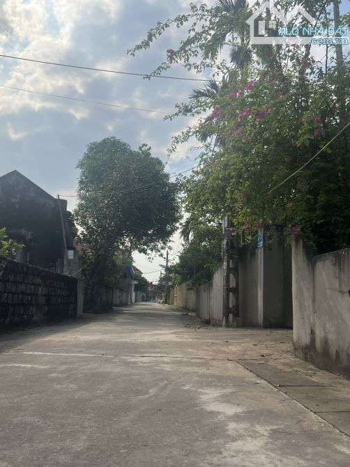 Giá rất rẻ! Bán nhanh 368m đường 2 ô tô tránh tại Tân Dân, Khoái Châu. Giá đầu tư - 1