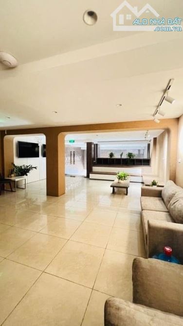 Nhà Thịnh Liệt ô tô đỗ cửa 50m, 5 tầng mới tinh giá nhỉnh 10 tỷ - 1