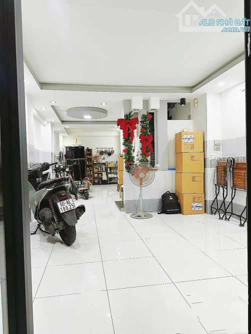 BÌNH TÂN - HƯƠNG LỘ 2 - 82M2 - 5PN - CHỈ 4.8TỶ CÒN TL  HẺM OTO ĐỔ CỬA - DÒNG TIỀN MỖI THÁN - 1